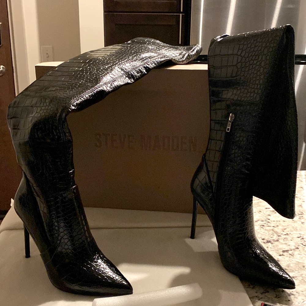 Women over the knee black croc boots. Brand never worn.